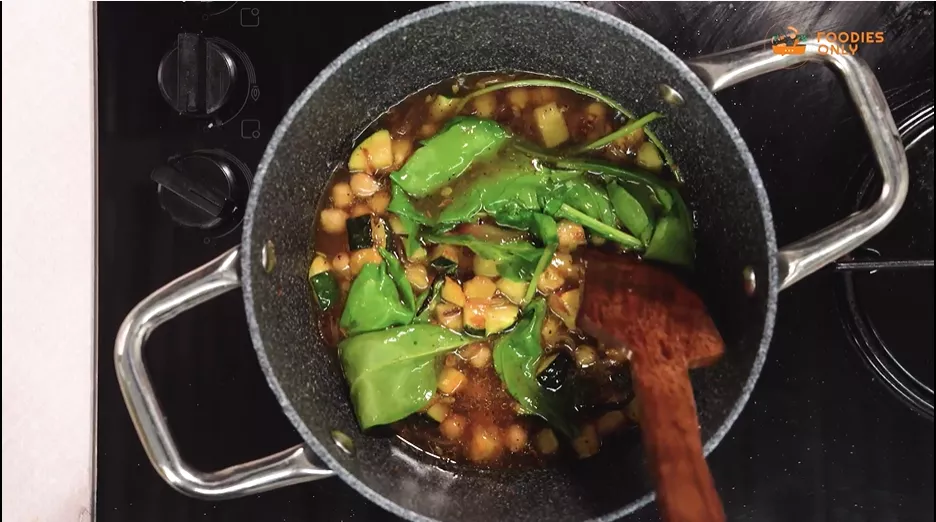 Zucchini Chickpea Soup Recipe